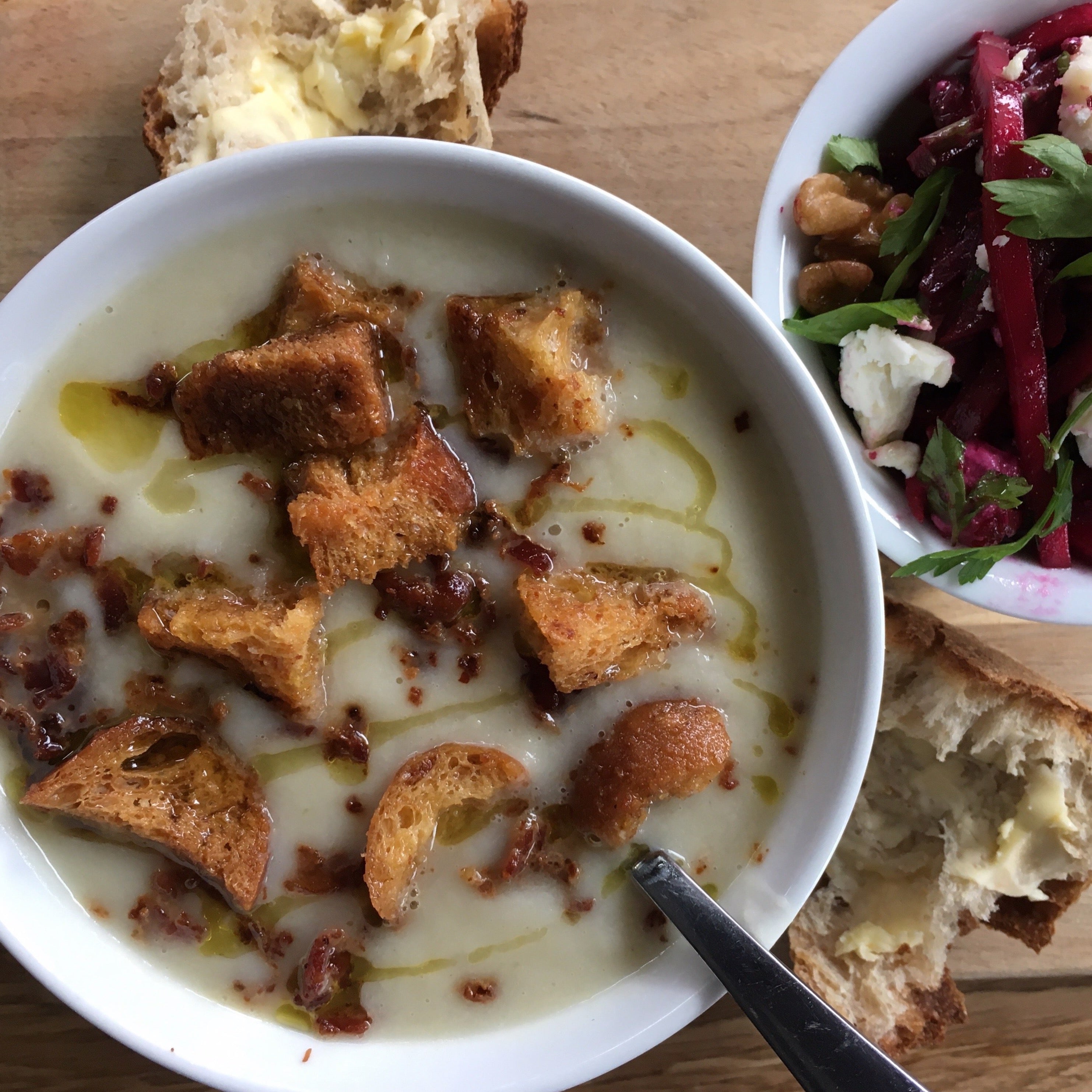 Dagens suppe + salat